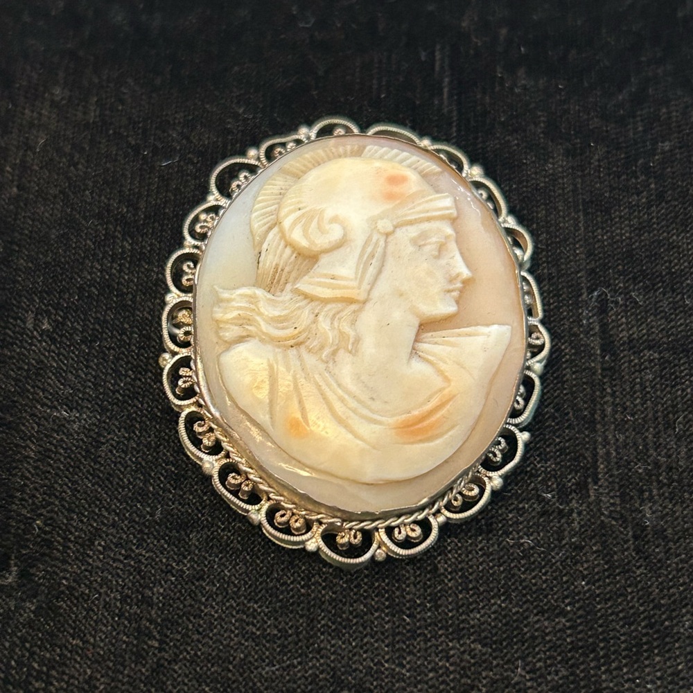 Roman Gladiator Profile Vintage Handmade Cameo Pin Italian Brooch